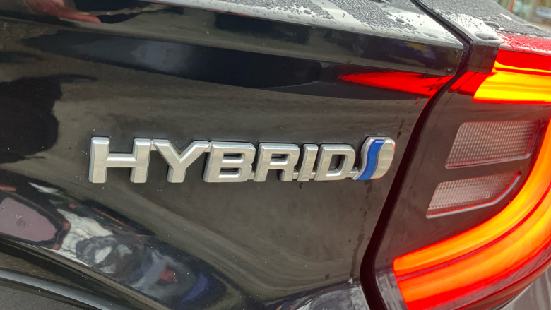 Toyota Yaris 1.5 Hybrid Design 5dr CVT Hybrid Hatchback